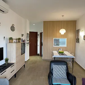 https://apartamento-mar-del-sur.1costadelsol.com